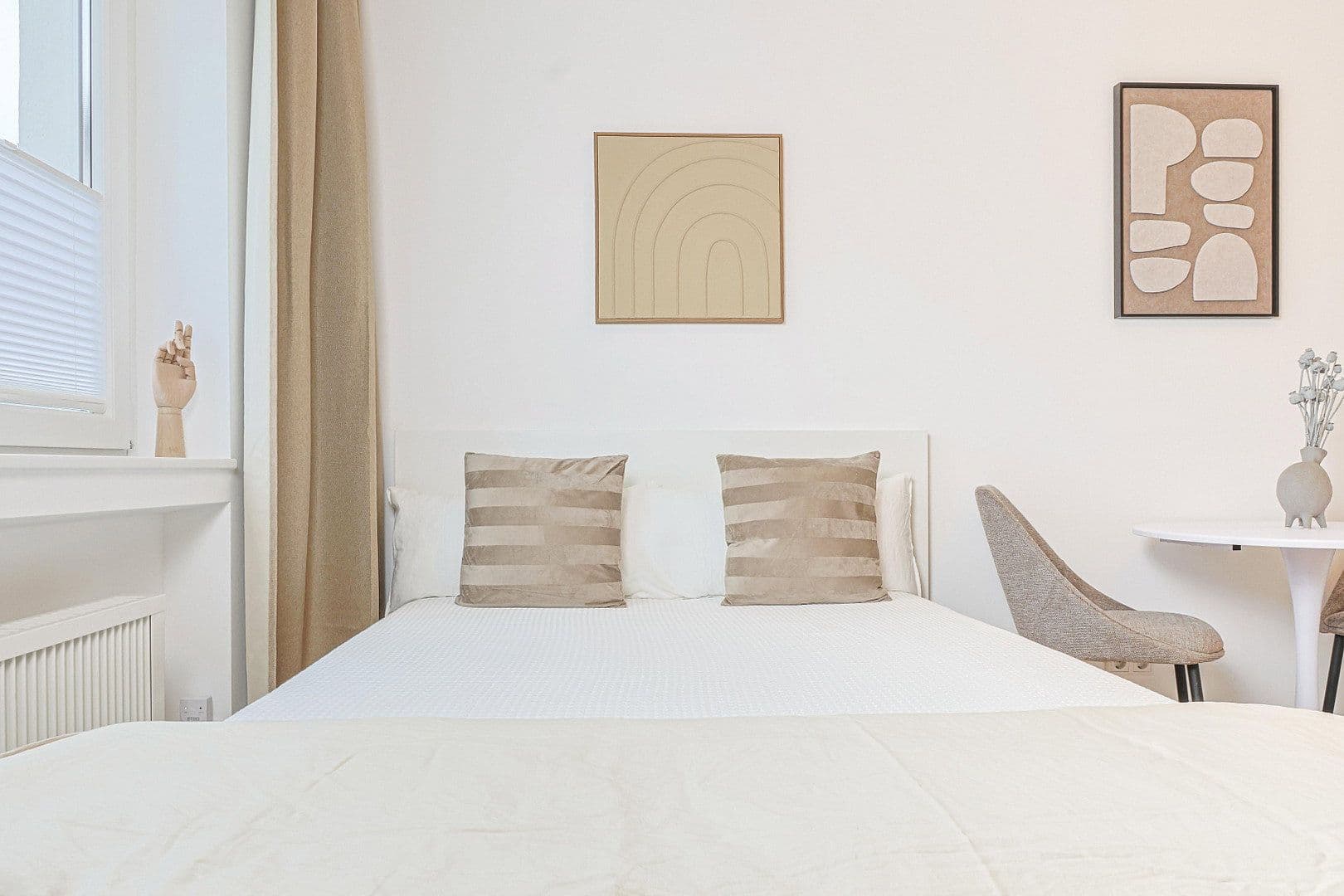 Prenájom bytu 1-izbový 20 m², Sonnenstr. 36a, Düsseldorf, Severné Porýnie - Westfálsko Prenájom bytu 1-izbový 20 m², Sonnenstr. 36a, Düsseldorf, Severné Porýnie - Westfálsko