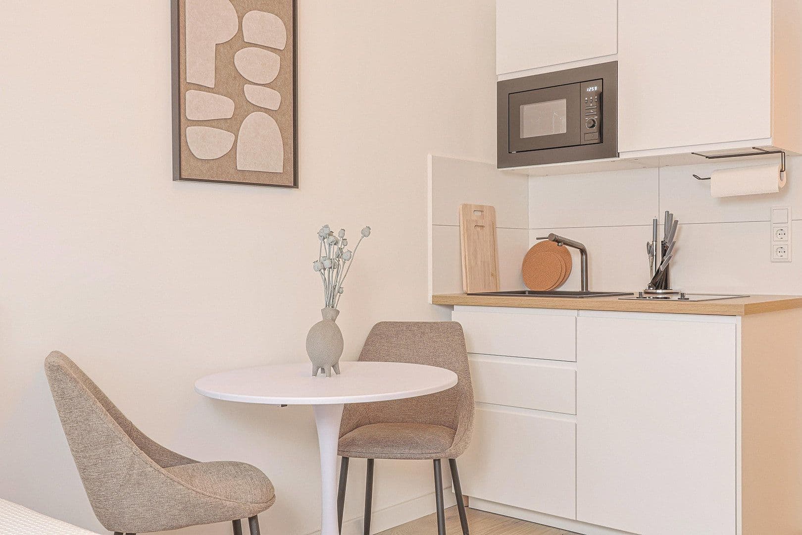 Prenájom bytu 1-izbový 20 m², Sonnenstr. 36a, Düsseldorf, Severné Porýnie - Westfálsko Prenájom bytu 1-izbový 20 m², Sonnenstr. 36a, Düsseldorf, Severné Porýnie - Westfálsko