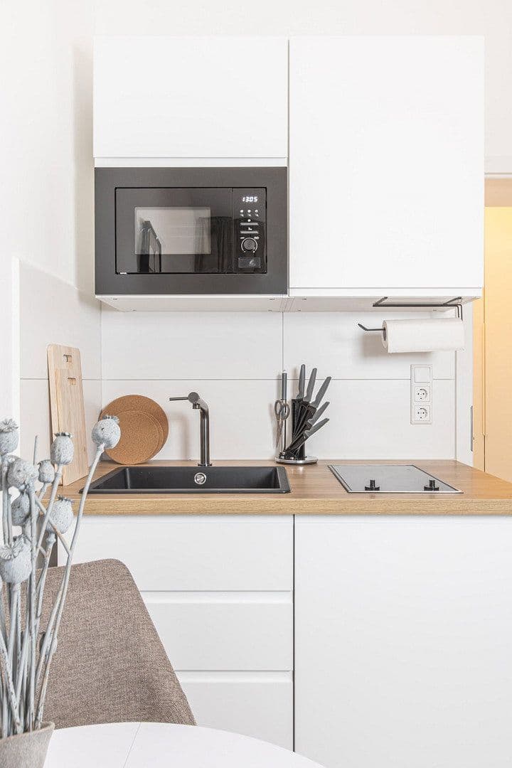 Prenájom bytu 1-izbový 20 m², Sonnenstr. 36a, Düsseldorf, Severné Porýnie - Westfálsko Prenájom bytu 1-izbový 20 m², Sonnenstr. 36a, Düsseldorf, Severné Porýnie - Westfálsko