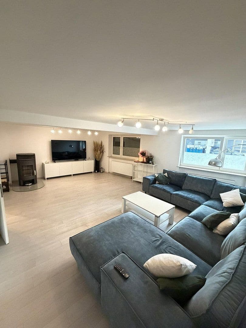 Predaj domu 300 m², pozemek 1.050 m², Darmstädterstrasse 3, Pfungstadt, Hesensko Predaj domu 300 m², pozemek 1.050 m², Darmstädterstrasse 3, Pfungstadt, Hesensko