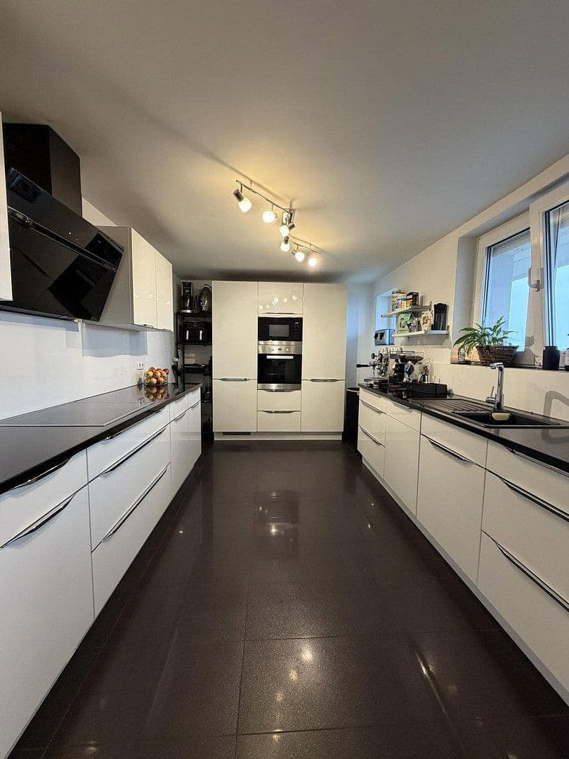 Predaj domu 300 m², pozemek 1.050 m², Darmstädterstrasse 3, Pfungstadt, Hesensko Predaj domu 300 m², pozemek 1.050 m², Darmstädterstrasse 3, Pfungstadt, Hesensko