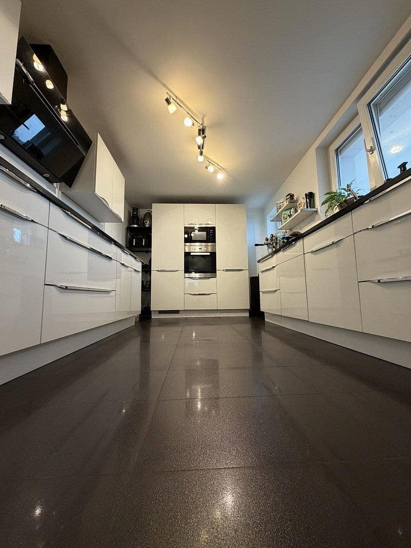 Predaj domu 300 m², pozemek 1.050 m², Darmstädterstrasse 3, Pfungstadt, Hesensko Predaj domu 300 m², pozemek 1.050 m², Darmstädterstrasse 3, Pfungstadt, Hesensko