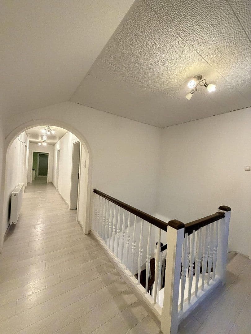 Predaj domu 300 m², pozemek 1.050 m², Darmstädterstrasse 3, Pfungstadt, Hesensko Predaj domu 300 m², pozemek 1.050 m², Darmstädterstrasse 3, Pfungstadt, Hesensko