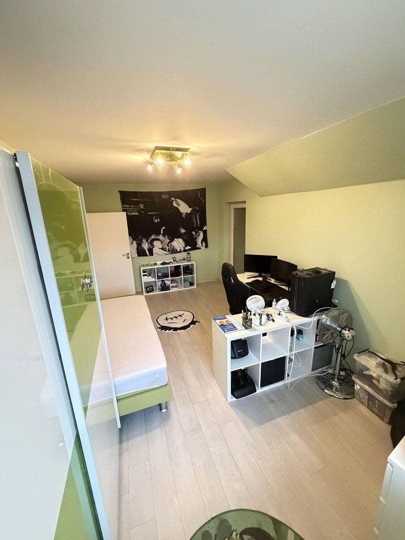 Predaj domu 300 m², pozemek 1.050 m², Darmstädterstrasse 3, Pfungstadt, Hesensko Predaj domu 300 m², pozemek 1.050 m², Darmstädterstrasse 3, Pfungstadt, Hesensko