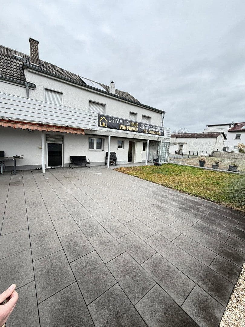 Predaj domu 300 m², pozemek 1.050 m², Darmstädterstrasse 3, Pfungstadt, Hesensko Predaj domu 300 m², pozemek 1.050 m², Darmstädterstrasse 3, Pfungstadt, Hesensko