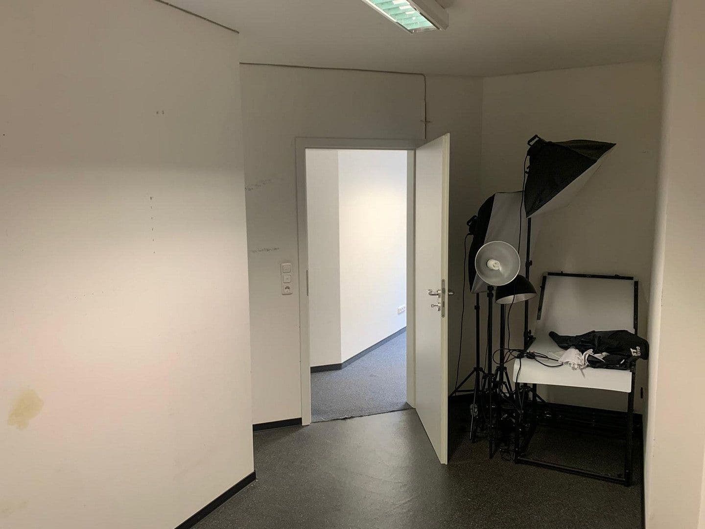 Prenájom nebytového priestoru 150 m², Hochstraße 18, Menden (Sauerland), Severné Porýnie - Westfálsko Prenájom nebytového priestoru 150 m², Hochstraße 18, Menden (Sauerland), Severné Porýnie - Westfálsko