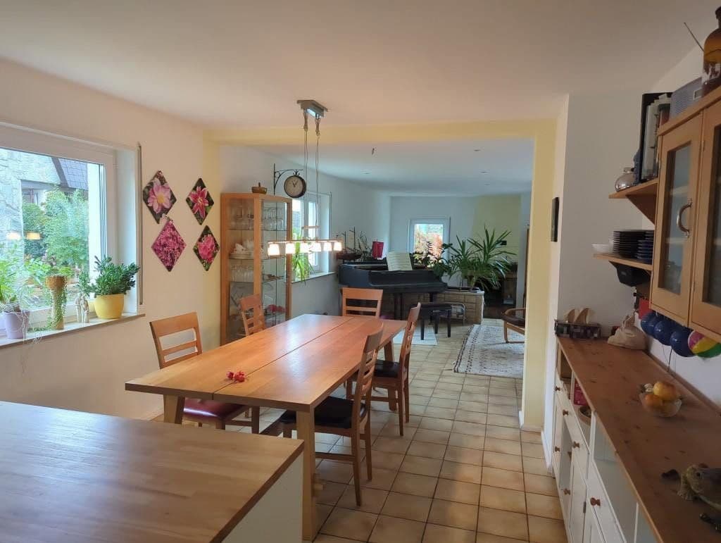 Predaj domu 270 m², pozemek 525 m², St. Leon-Rot, Bádensko-Wurttembersko Predaj domu 270 m², pozemek 525 m², St. Leon-Rot, Bádensko-Wurttembersko