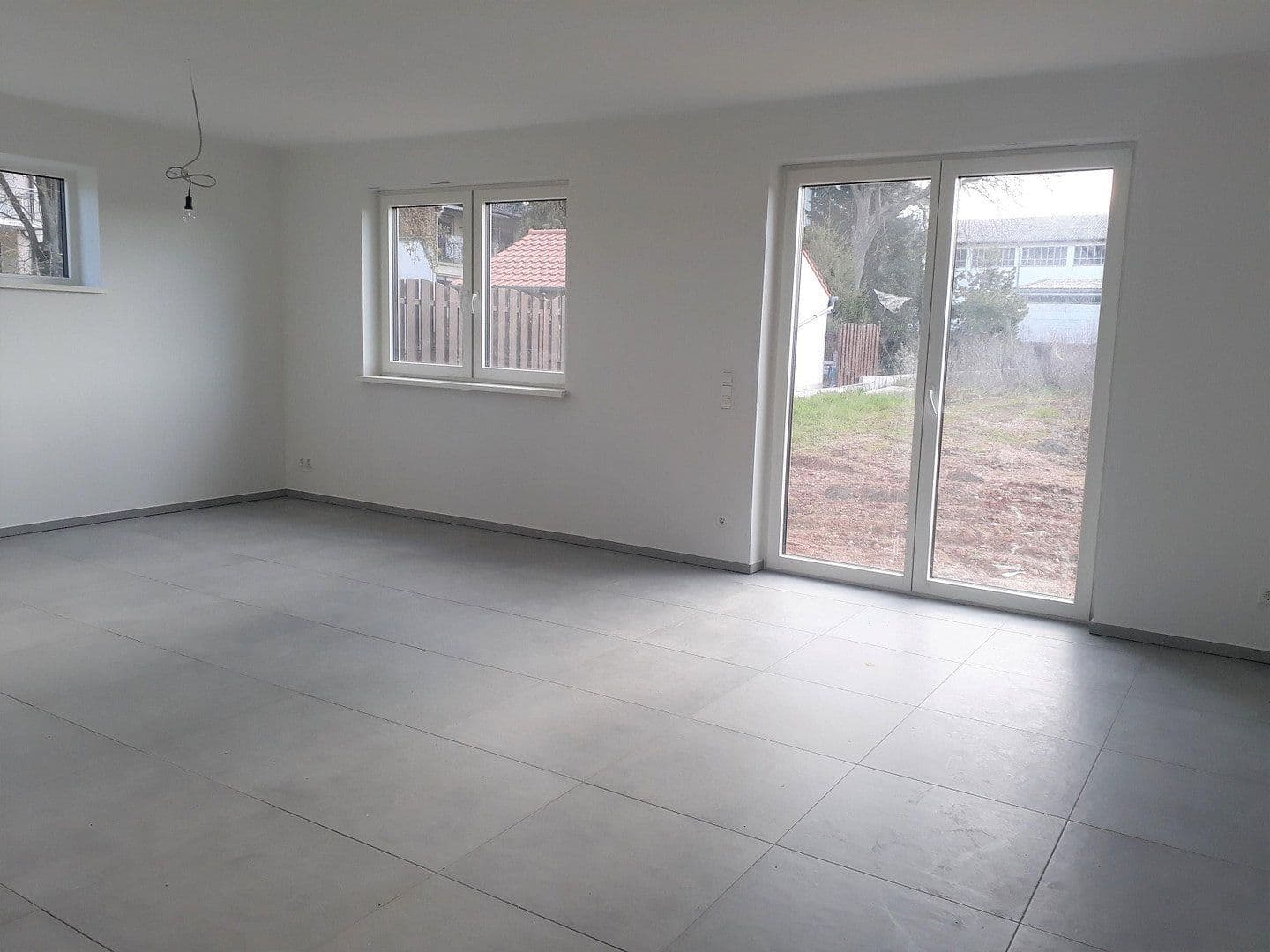 Prenájom domu 144 m², pozemek 190 m², Bahnhofstr., Bad Schönborn, Bádensko-Wurttembersko Prenájom domu 144 m², pozemek 190 m², Bahnhofstr., Bad Schönborn, Bádensko-Wurttembersko