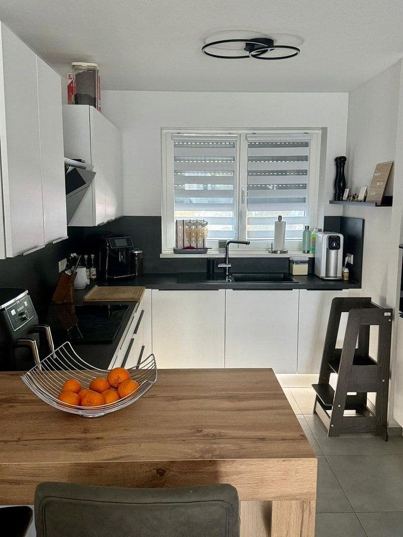 Prenájom domu 144 m², pozemek 190 m², Bahnhofstr., Bad Schönborn, Bádensko-Wurttembersko Prenájom domu 144 m², pozemek 190 m², Bahnhofstr., Bad Schönborn, Bádensko-Wurttembersko