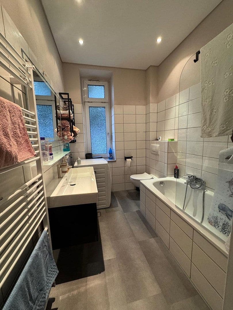 Prenájom bytu 3-izbový 92 m², Walder Straße 63, Hilden, Severné Porýnie - Westfálsko Prenájom bytu 3-izbový 92 m², Walder Straße 63, Hilden, Severné Porýnie - Westfálsko