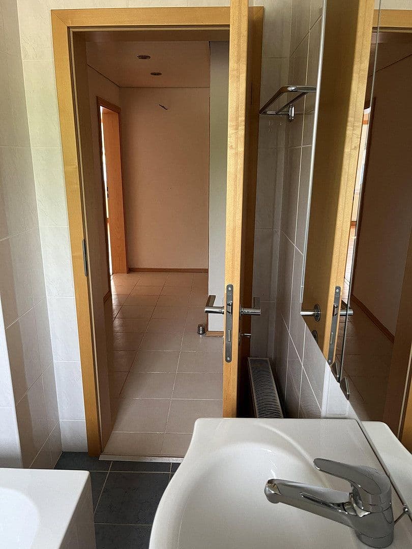 Predaj domu 200 m², pozemek 688 m², Pfalzring 30, Mutterstadt, Porýnie-Falcko Predaj domu 200 m², pozemek 688 m², Pfalzring 30, Mutterstadt, Porýnie-Falcko