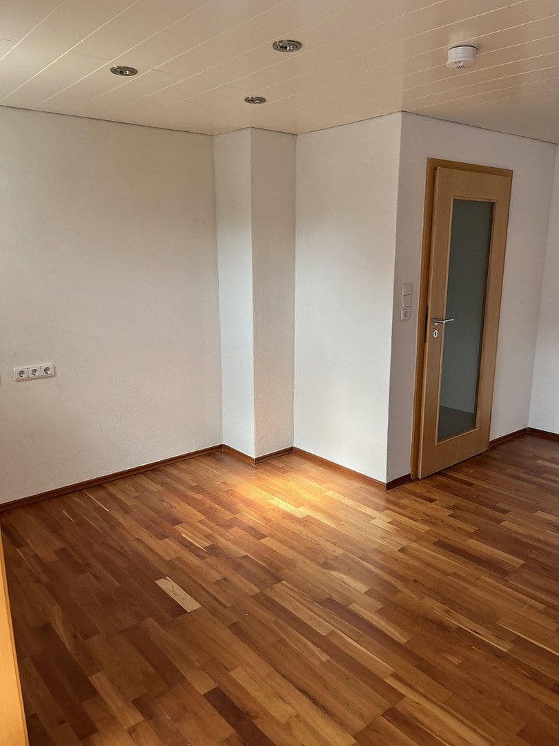 Predaj domu 200 m², pozemek 688 m², Pfalzring 30, Mutterstadt, Porýnie-Falcko Predaj domu 200 m², pozemek 688 m², Pfalzring 30, Mutterstadt, Porýnie-Falcko