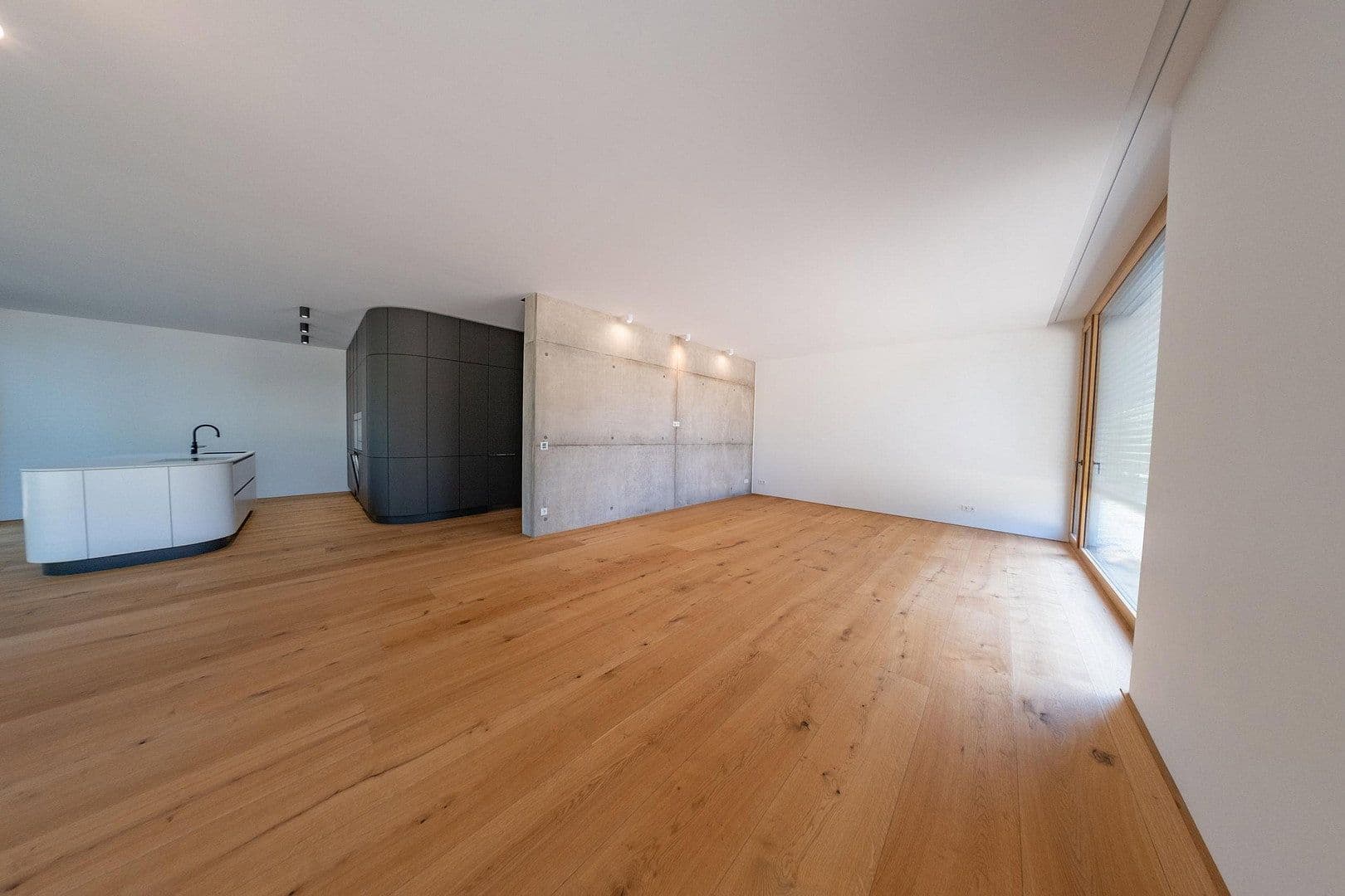 Predaj domu 260 m², pozemek 1.080 m², Karlsruhe, Bádensko-Wurttembersko Predaj domu 260 m², pozemek 1.080 m², Karlsruhe, Bádensko-Wurttembersko