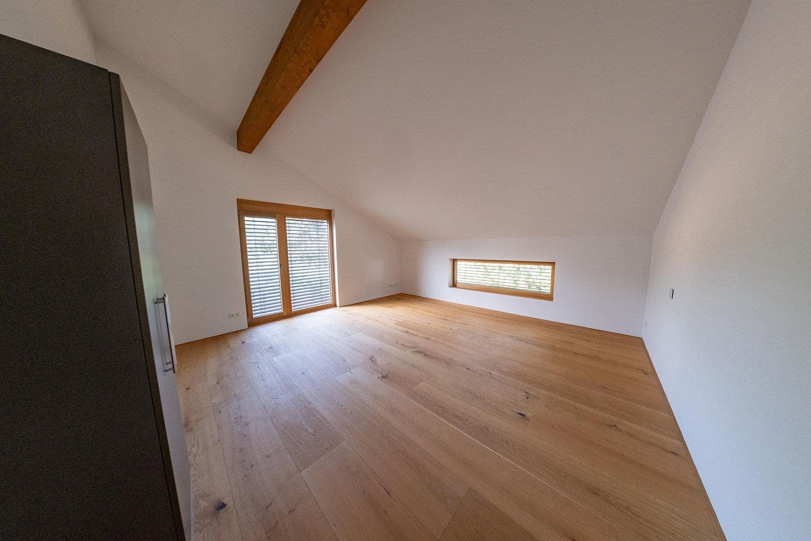 Predaj domu 260 m², pozemek 1.080 m², Karlsruhe, Bádensko-Wurttembersko Predaj domu 260 m², pozemek 1.080 m², Karlsruhe, Bádensko-Wurttembersko