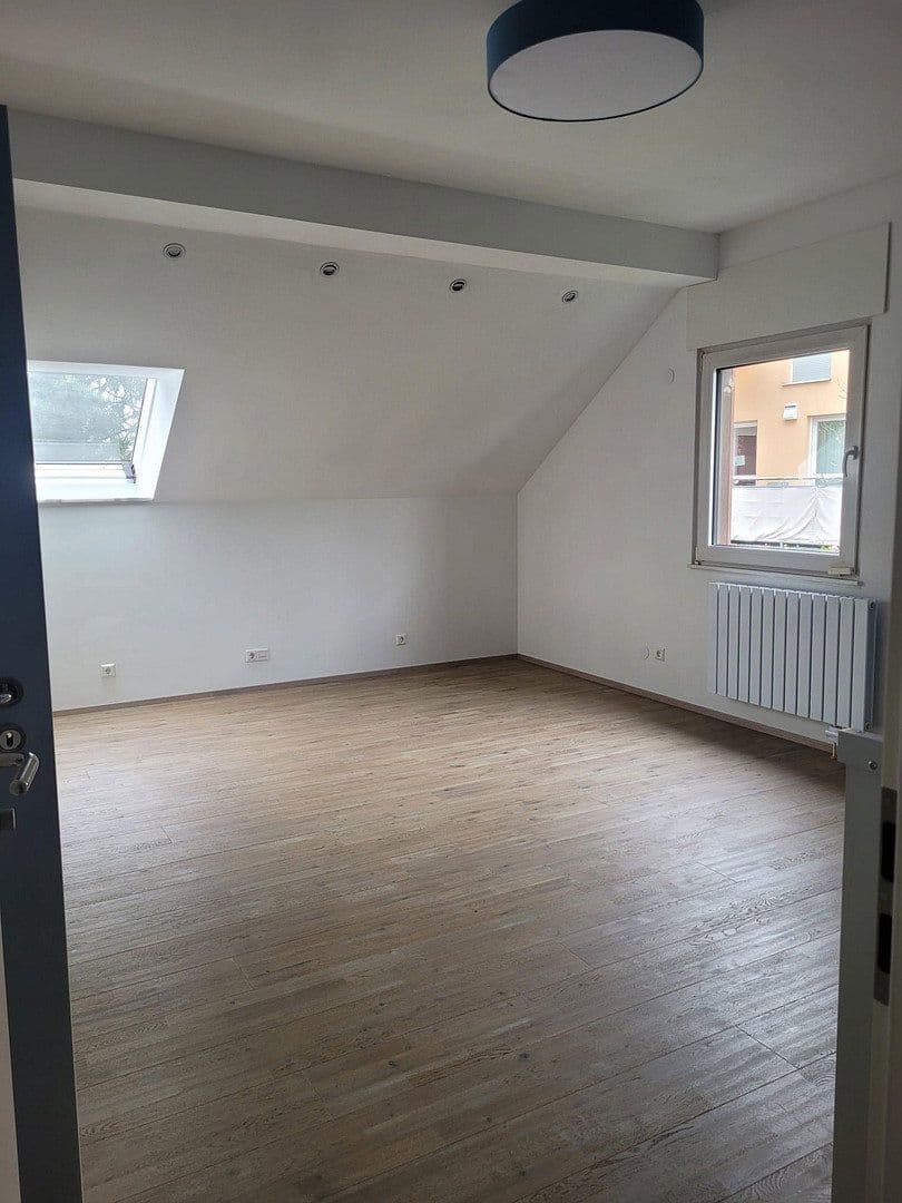 Predaj domu 202 m², pozemek 605 m², Seeheim-Jugenheim, Hesensko Predaj domu 202 m², pozemek 605 m², Seeheim-Jugenheim, Hesensko