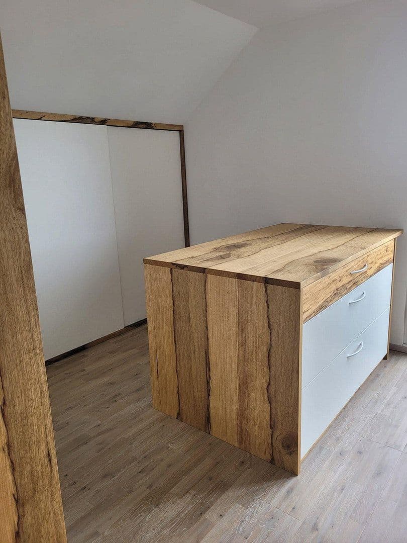 Predaj domu 202 m², pozemek 605 m², Seeheim-Jugenheim, Hesensko Predaj domu 202 m², pozemek 605 m², Seeheim-Jugenheim, Hesensko