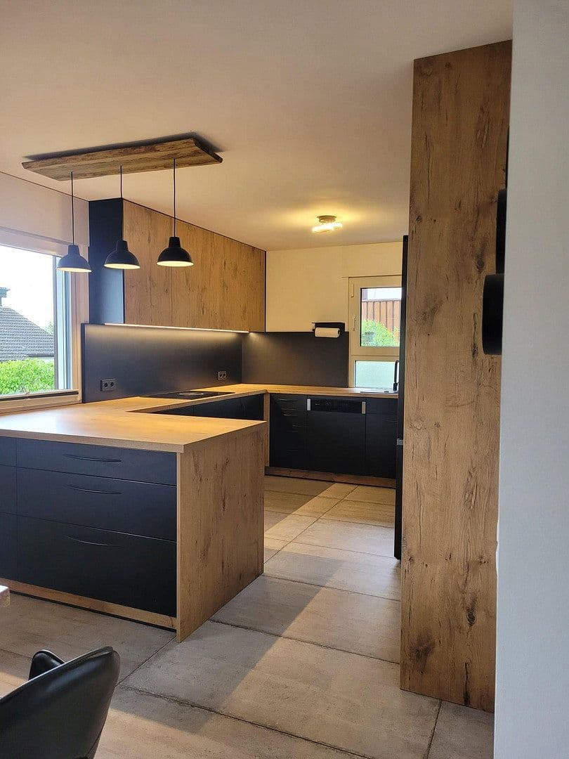 Predaj domu 202 m², pozemek 605 m², Seeheim-Jugenheim, Hesensko Predaj domu 202 m², pozemek 605 m², Seeheim-Jugenheim, Hesensko