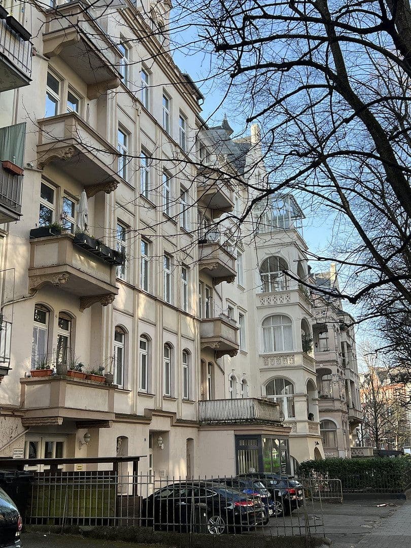 Prenájom bytu 2-izbový 38 m², Rauenthaler Straße 7, Wiesbaden, Hesensko Prenájom bytu 2-izbový 38 m², Rauenthaler Straße 7, Wiesbaden, Hesensko