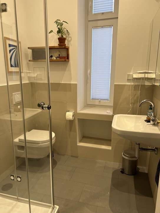 Predaj bytu 4-izbový 130 m², Berlin, Berlín Predaj bytu 4-izbový 130 m², Berlin, Berlín