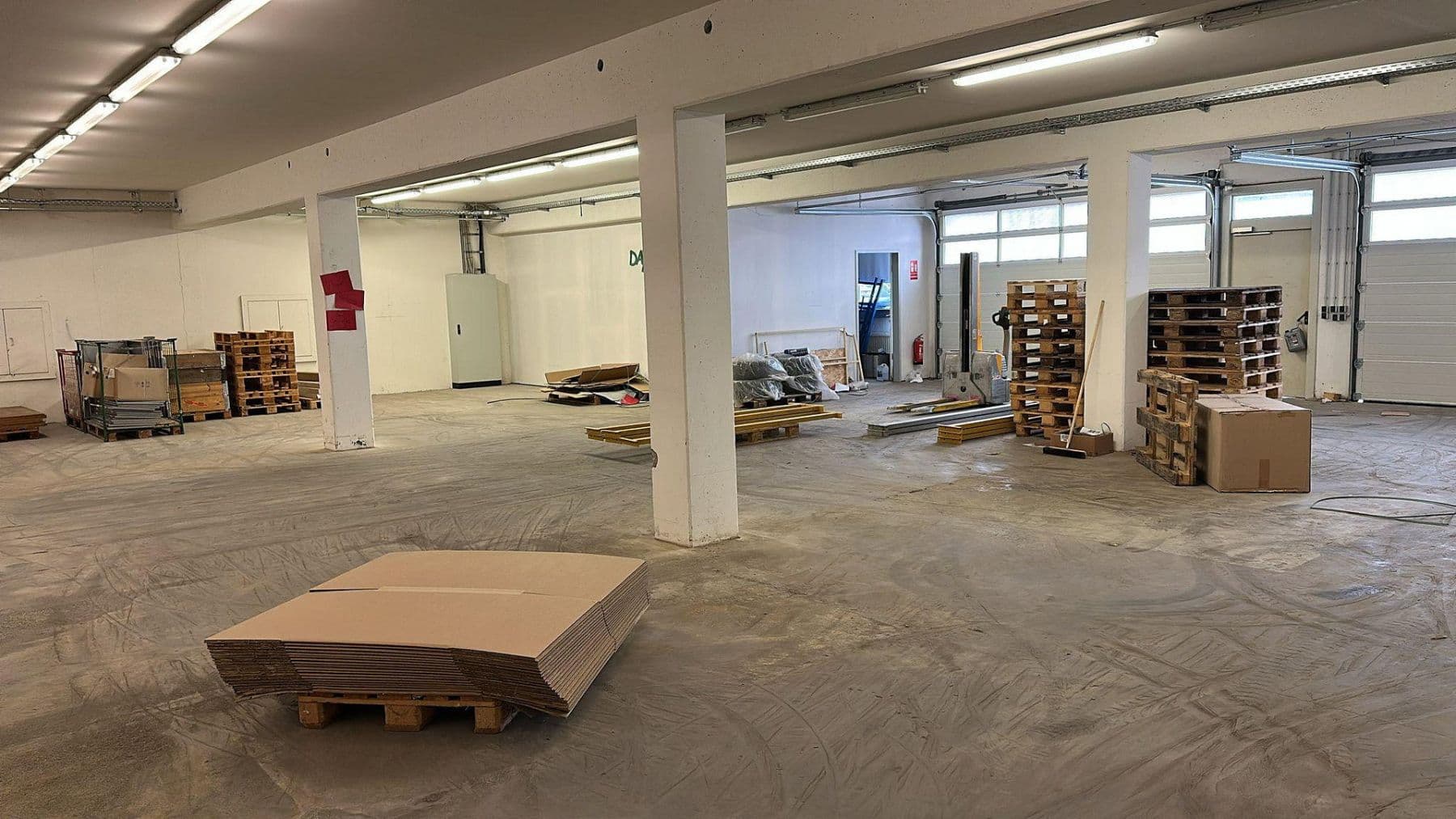 Prenájom kancelárie 105 m², Salmbacher Weg 35, Engelsbrand, Bádensko-Wurttembersko Prenájom kancelárie 105 m², Salmbacher Weg 35, Engelsbrand, Bádensko-Wurttembersko
