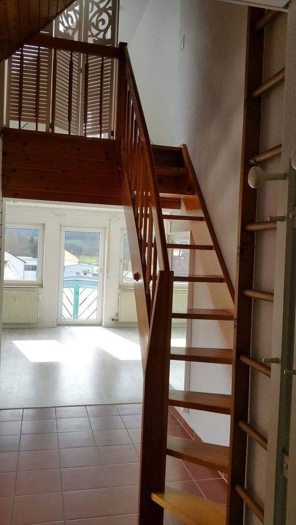 Prenájom bytu 2-izbový 50 m², Künzelsau, Bádensko-Wurttembersko Prenájom bytu 2-izbový 50 m², Künzelsau, Bádensko-Wurttembersko