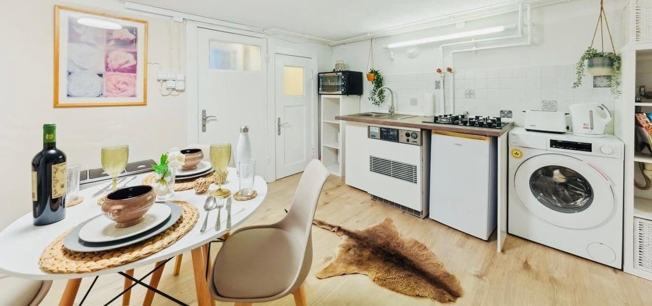 Prenájom bytu 2-izbový 32 m², Hamburg, Hamburg Prenájom bytu 2-izbový 32 m², Hamburg, Hamburg