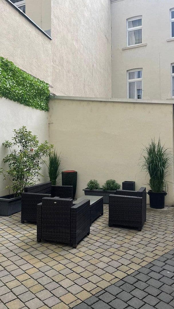 Prenájom bytu 2-izbový 60 m², Wiesbaden, Hesensko Prenájom bytu 2-izbový 60 m², Wiesbaden, Hesensko