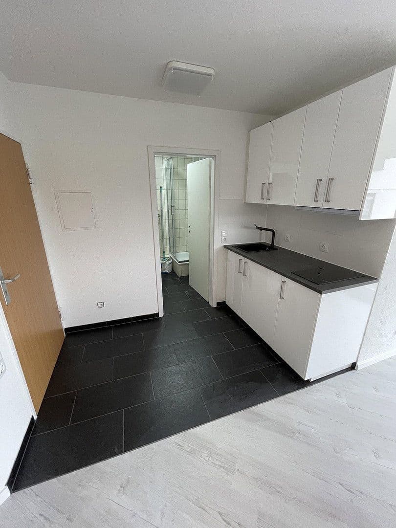 Prenájom bytu 1-izbový 33 m², Aalener str 18, Leonberg, Bádensko-Wurttembersko Prenájom bytu 1-izbový 33 m², Aalener str 18, Leonberg, Bádensko-Wurttembersko