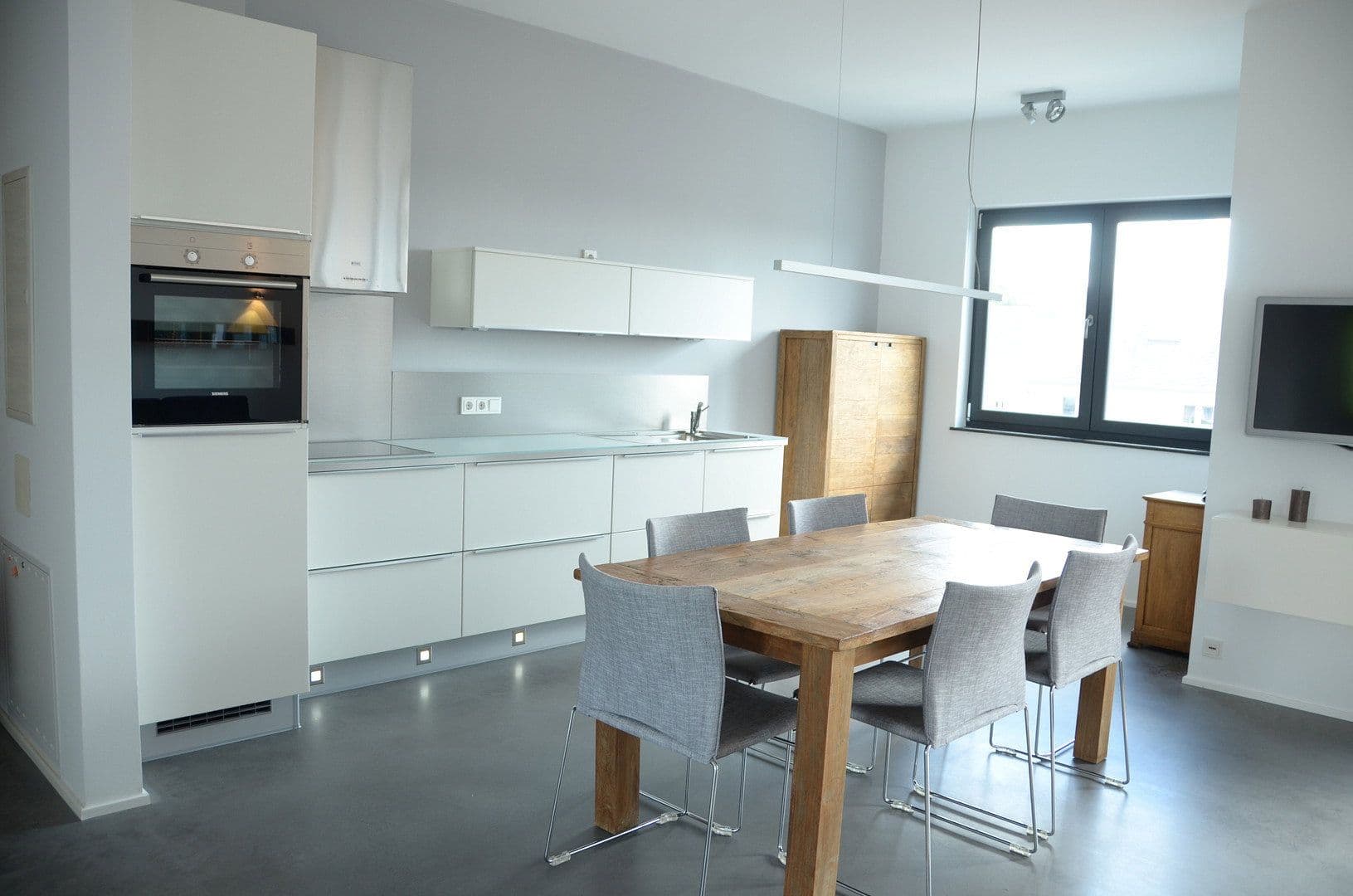 Prenájom bytu 2-izbový 63 m², Trier, Porýnie-Falcko Prenájom bytu 2-izbový 63 m², Trier, Porýnie-Falcko