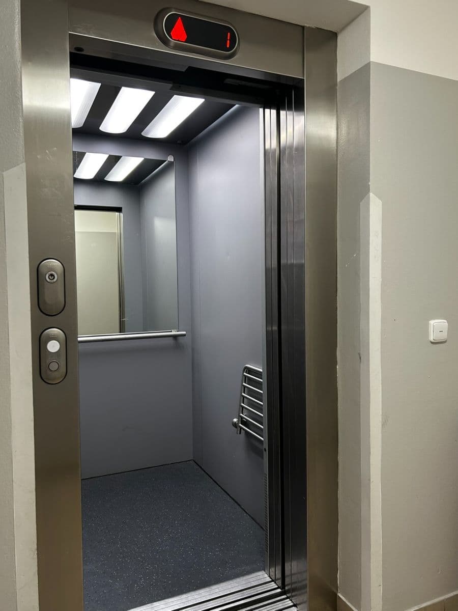 Predaj bytu 1-izbový 60 m², Vorařská, Praha, Praha Predaj bytu 1-izbový 60 m², Vorařská, Praha, Praha