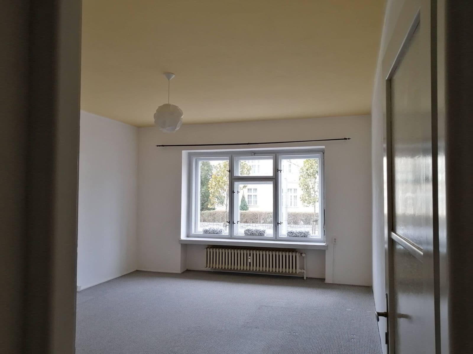 Prenájom bytu 1-izbový 58 m², Nerudova, Hradec Králové, Královéhradecký kraj Prenájom bytu 1-izbový 58 m², Nerudova, Hradec Králové, Královéhradecký kraj