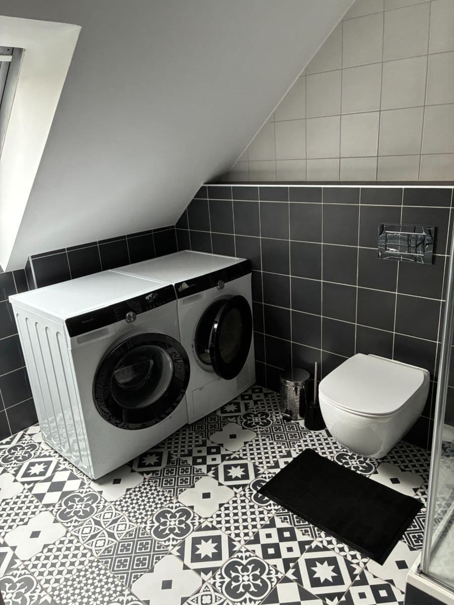 Prenájom bytu 1-izbový 45 m², U Svodnice, Praha, Praha Prenájom bytu 1-izbový 45 m², U Svodnice, Praha, Praha