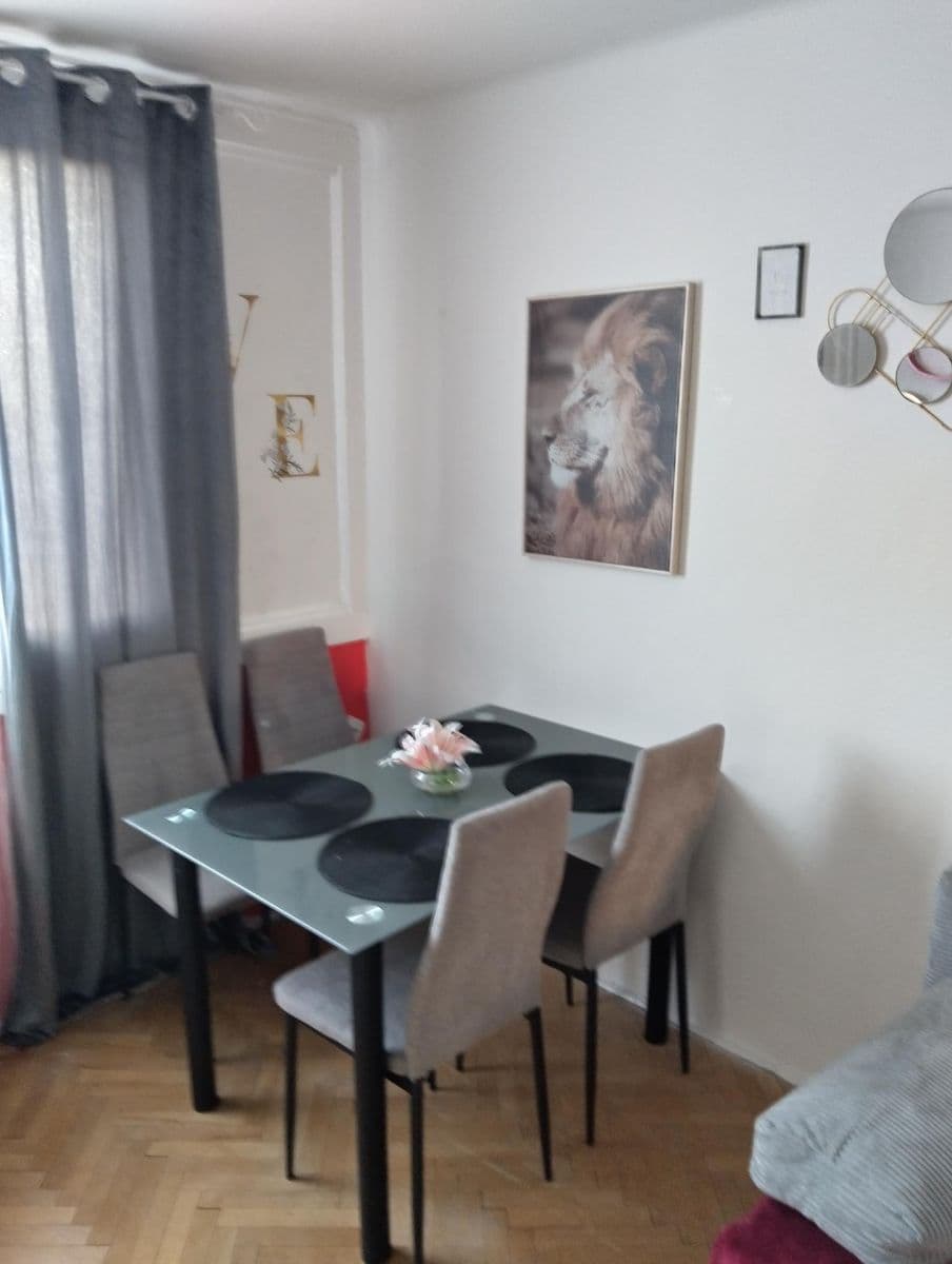 Predaj bytu 2-izbový 50 m², L. M. Pařízka, České Budějovice, Jihočeský kraj Predaj bytu 2-izbový 50 m², L. M. Pařízka, České Budějovice, Jihočeský kraj