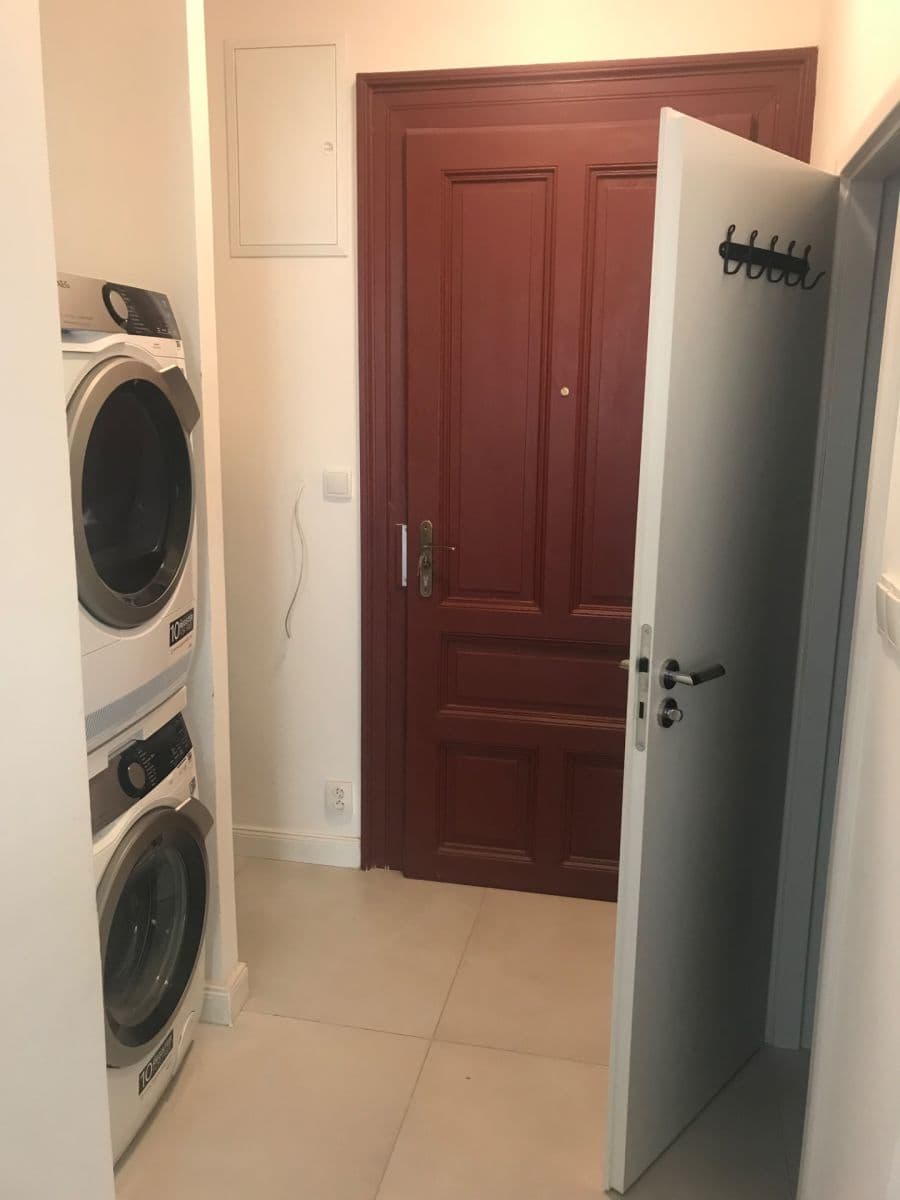 Prenájom bytu 2-izbový 46 m², Na Spojce, Praha, Praha Prenájom bytu 2-izbový 46 m², Na Spojce, Praha, Praha