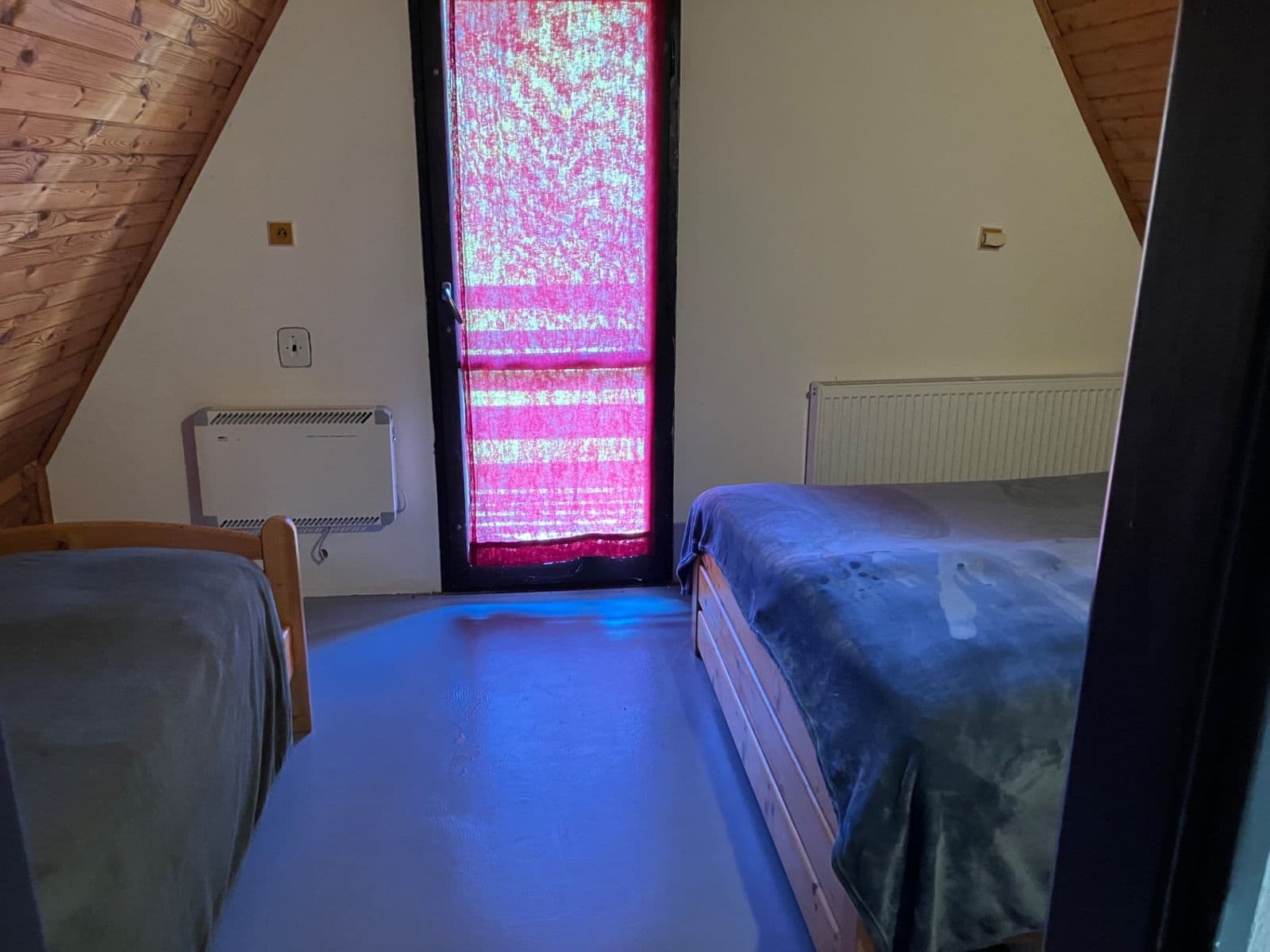 Predaj rekreačného objektu 95 m², pozemek 240 m², Vrícko, Žilinský kraj Predaj rekreačného objektu 95 m², pozemek 240 m², Vrícko, Žilinský kraj