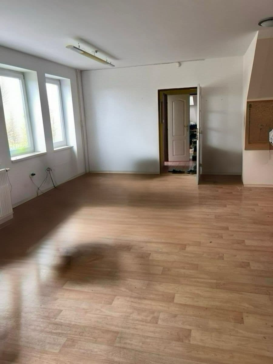 Prenájom bytu 3-izbový 75 m², Chotoviny, Jihočeský kraj Prenájom bytu 3-izbový 75 m², Chotoviny, Jihočeský kraj