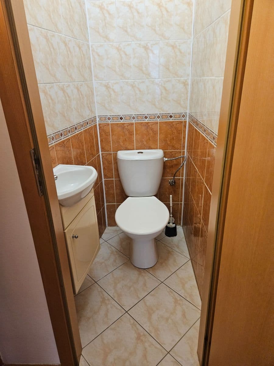 Prenájom bytu 2-izbový 56 m², Jilemnického, Pardubice, Pardubický kraj Prenájom bytu 2-izbový 56 m², Jilemnického, Pardubice, Pardubický kraj