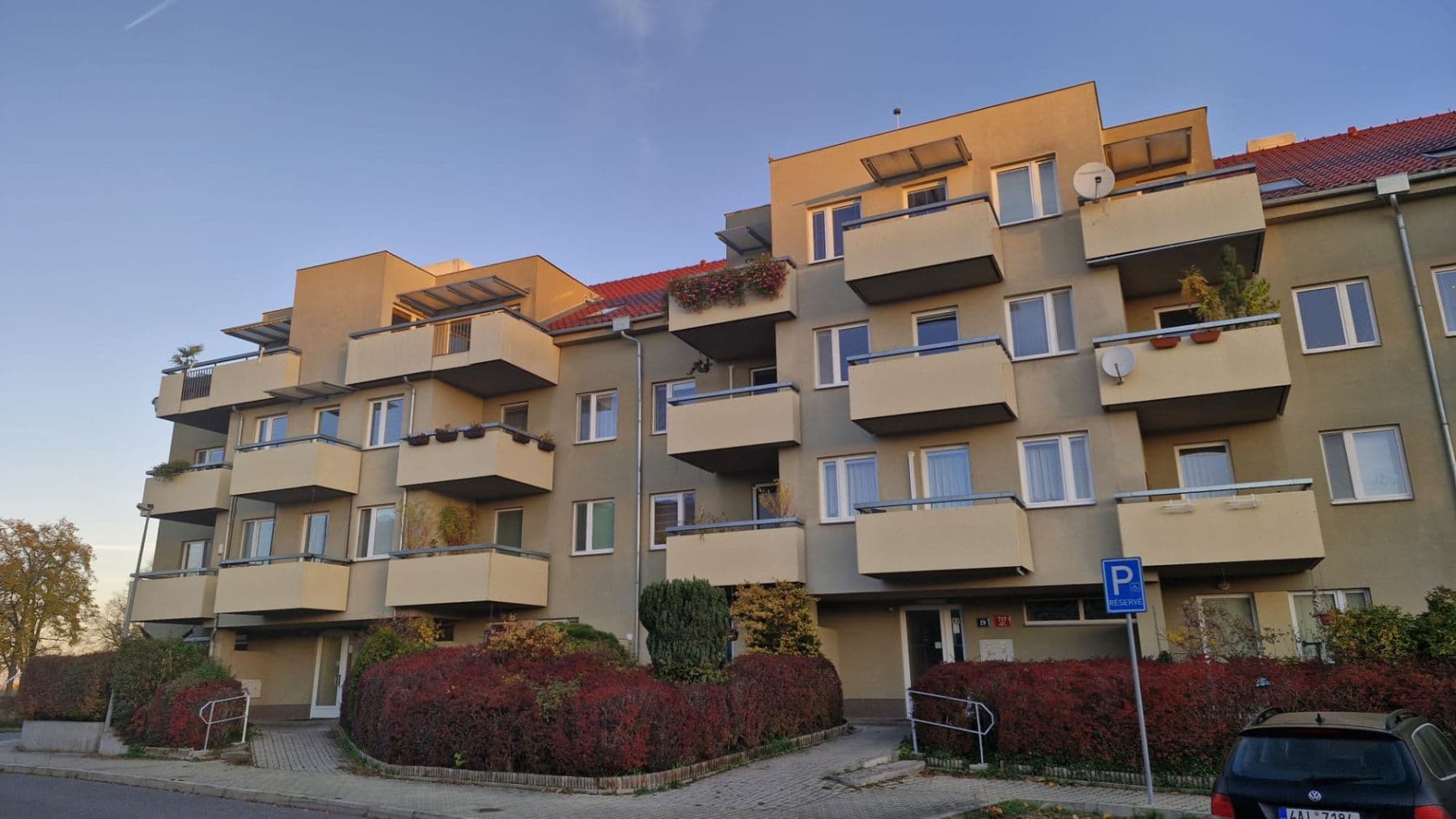 Predaj bytu 3-izbový 82 m², U Lipové aleje, Praha, Praha Predaj bytu 3-izbový 82 m², U Lipové aleje, Praha, Praha