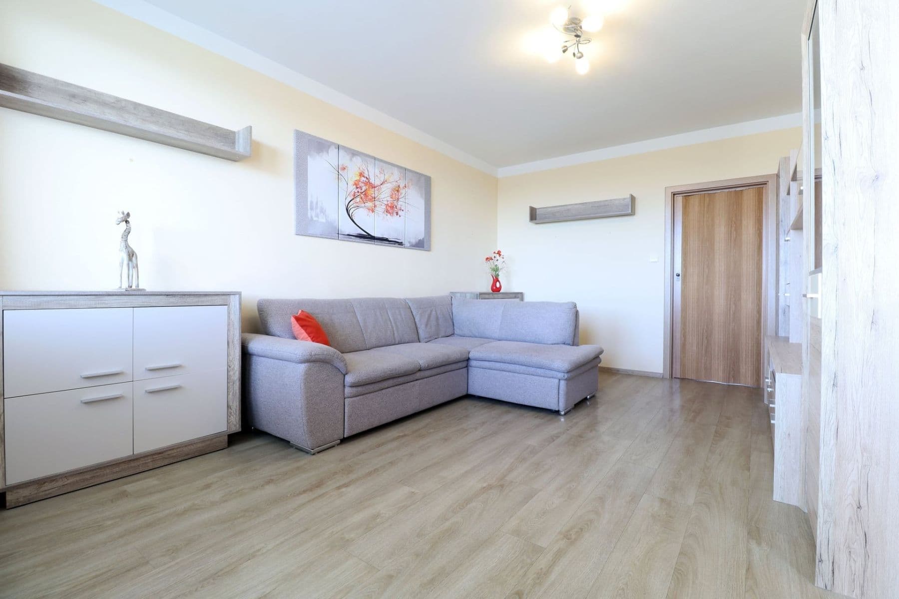 Prenájom bytu 3-izbový 68 m², Krynická, Praha, Praha Prenájom bytu 3-izbový 68 m², Krynická, Praha, Praha