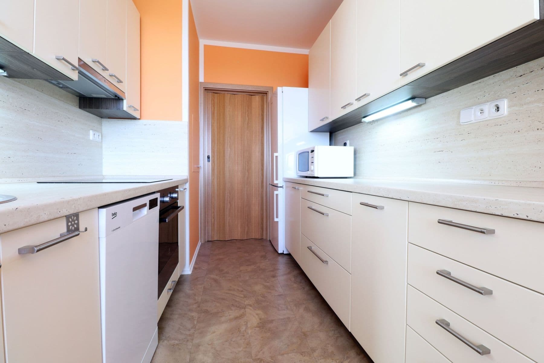 Prenájom bytu 3-izbový 68 m², Krynická, Praha, Praha Prenájom bytu 3-izbový 68 m², Krynická, Praha, Praha