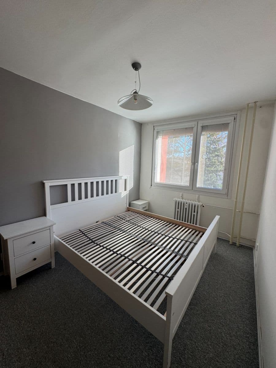 Prenájom bytu 2-izbový 42 m², Novodvorská, Praha, Praha Prenájom bytu 2-izbový 42 m², Novodvorská, Praha, Praha