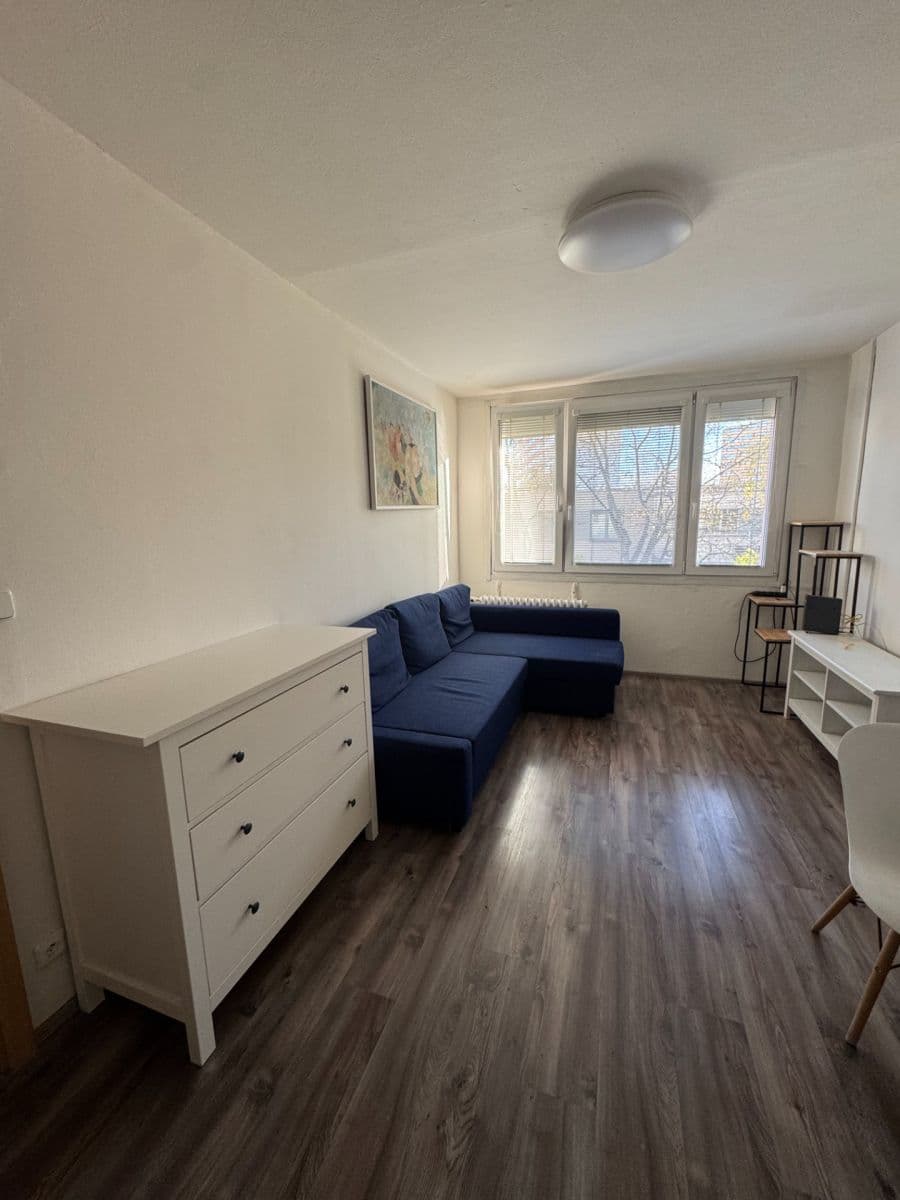 Prenájom bytu 2-izbový 42 m², Novodvorská, Praha, Praha Prenájom bytu 2-izbový 42 m², Novodvorská, Praha, Praha