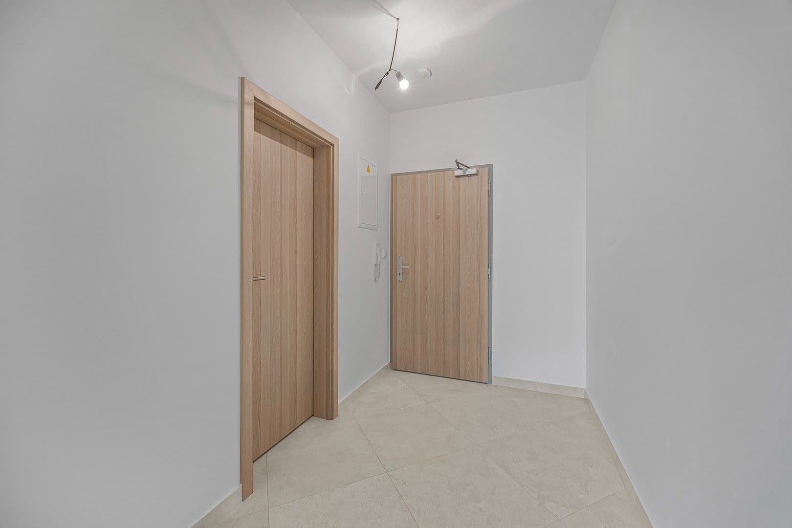 Prenájom bytu 1-izbový 33 m², Gerstelova, Praha, Praha Prenájom bytu 1-izbový 33 m², Gerstelova, Praha, Praha