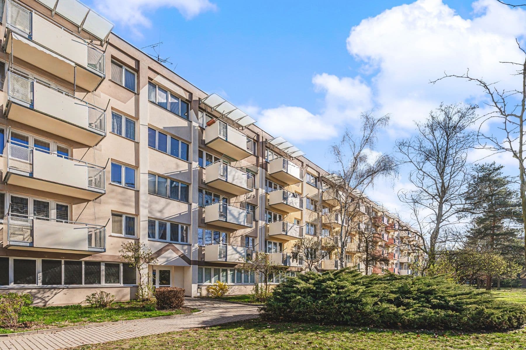 Predaj bytu 3-izbový 70 m², Severní, Hradec Králové, Královéhradecký kraj Predaj bytu 3-izbový 70 m², Severní, Hradec Králové, Královéhradecký kraj