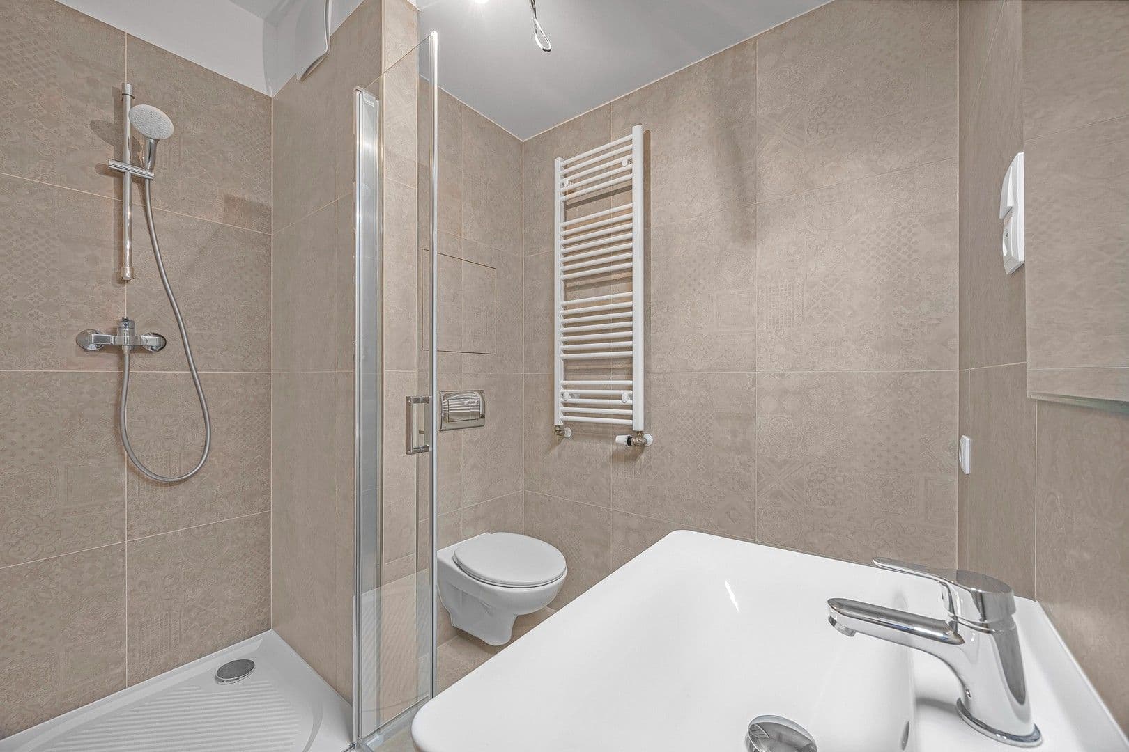 Prenájom bytu 1-izbový 33 m², Gerstelova, Praha, Praha Prenájom bytu 1-izbový 33 m², Gerstelova, Praha, Praha