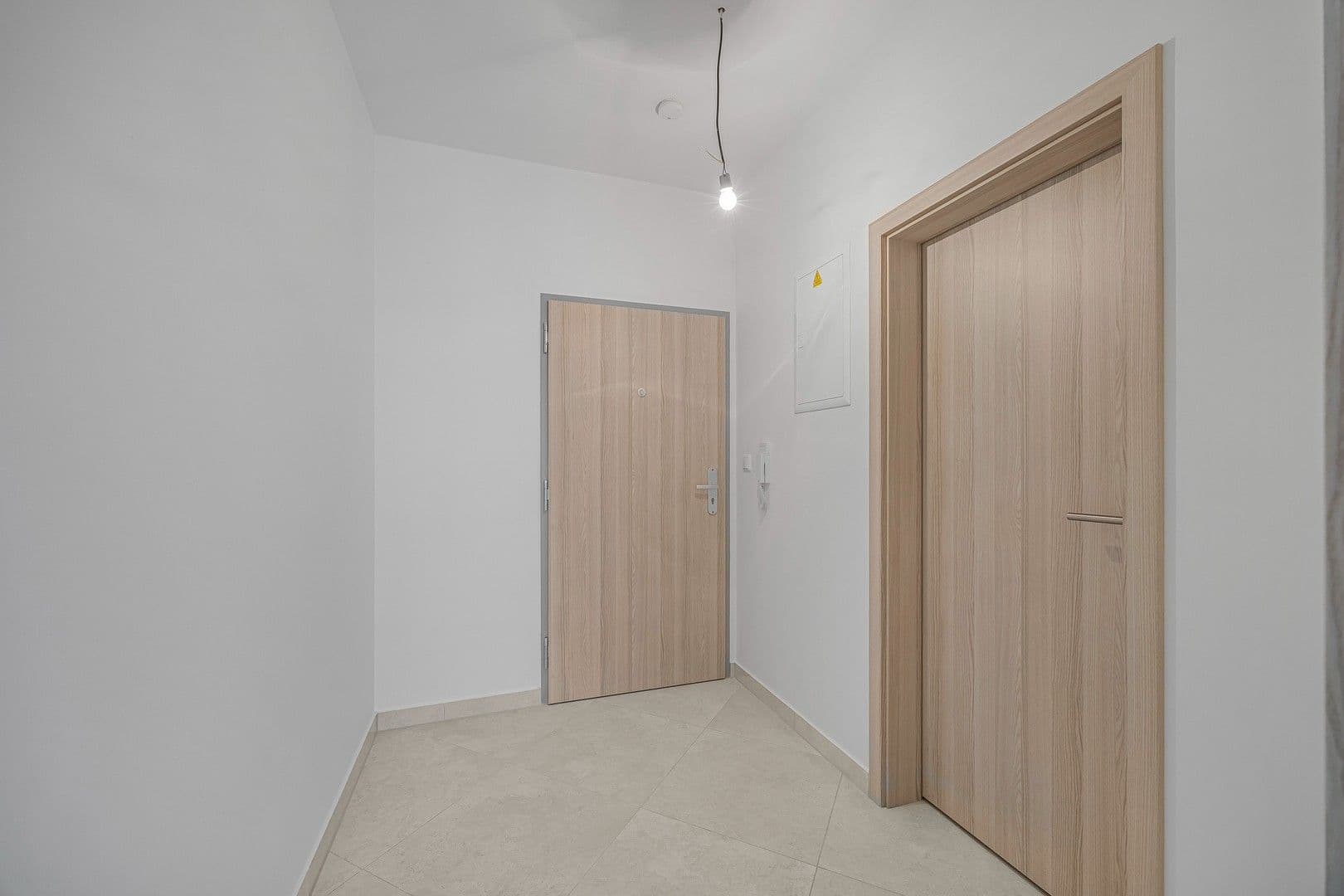 Prenájom bytu 1-izbový 33 m², Gerstelova, Praha, Praha Prenájom bytu 1-izbový 33 m², Gerstelova, Praha, Praha