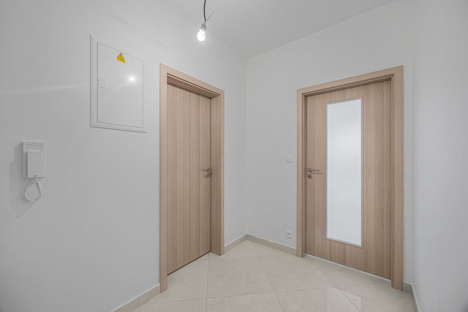 Prenájom bytu 1-izbový 33 m², Gerstelova, Praha, Praha Prenájom bytu 1-izbový 33 m², Gerstelova, Praha, Praha