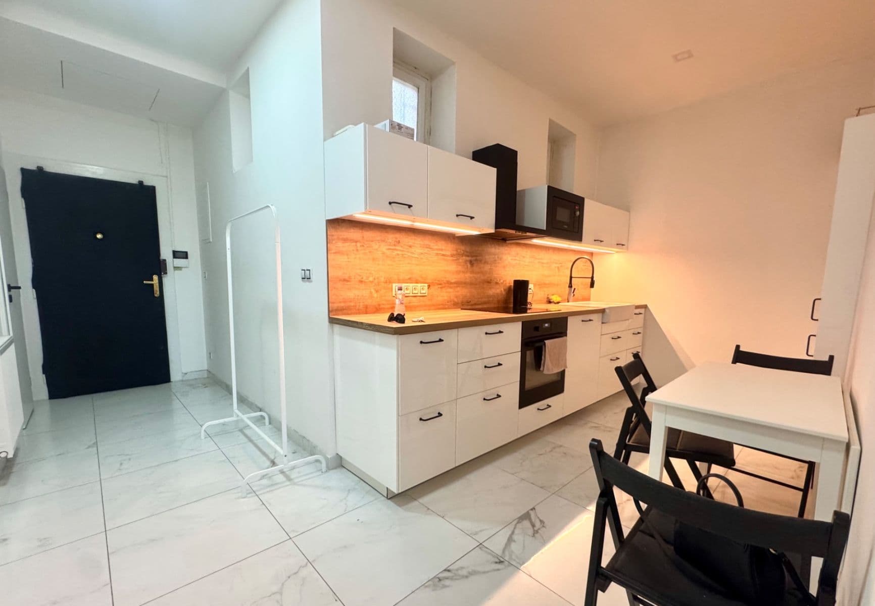 Predaj bytu 3-izbový 80 m², 5. května, Praha, Praha Predaj bytu 3-izbový 80 m², 5. května, Praha, Praha