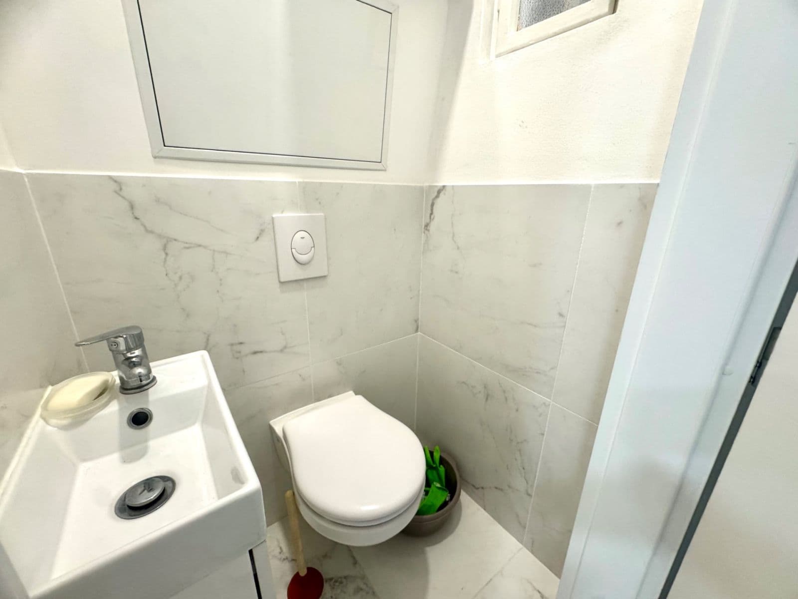 Predaj bytu 3-izbový 80 m², 5. května, Praha, Praha Predaj bytu 3-izbový 80 m², 5. května, Praha, Praha