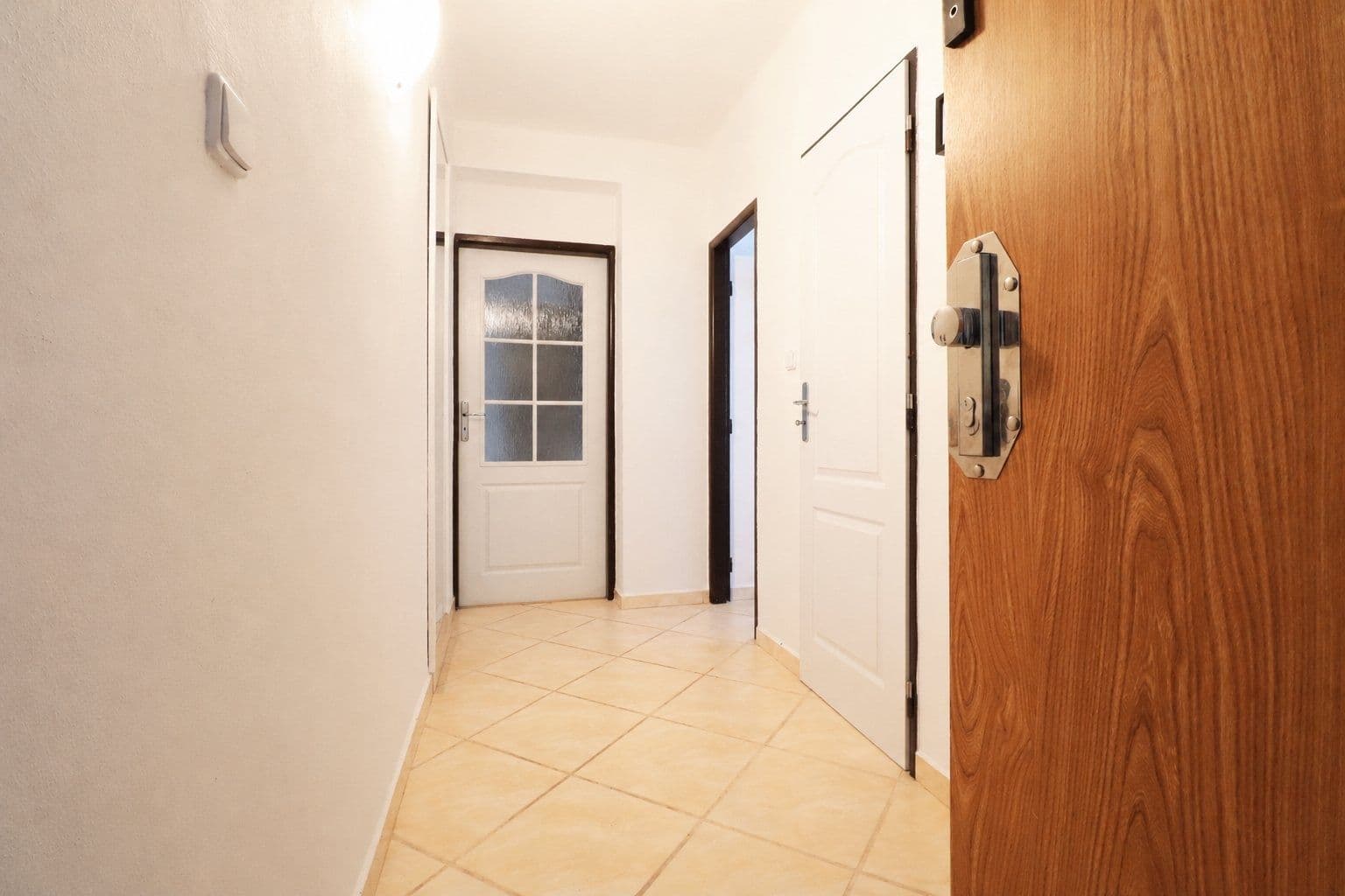 Prenájom bytu 3-izbový 65 m², Vrbenského, Praha, Praha Prenájom bytu 3-izbový 65 m², Vrbenského, Praha, Praha